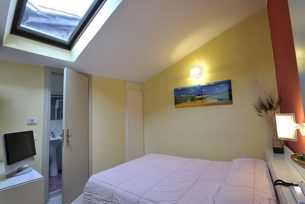 Hotel Eden Перуджа Екстериор снимка