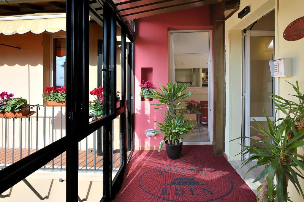 Hotel Eden Перуджа Екстериор снимка